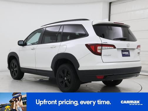 White 2022 Honda Pilot Trailsport
