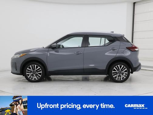 Gray 2023 Nissan Kicks SV