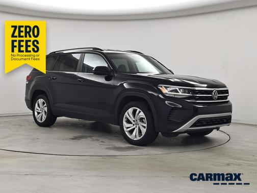 Black 2023 Volkswagen Atlas SE w/Tech