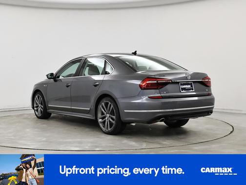 2017 Volkswagen Passat R-Line