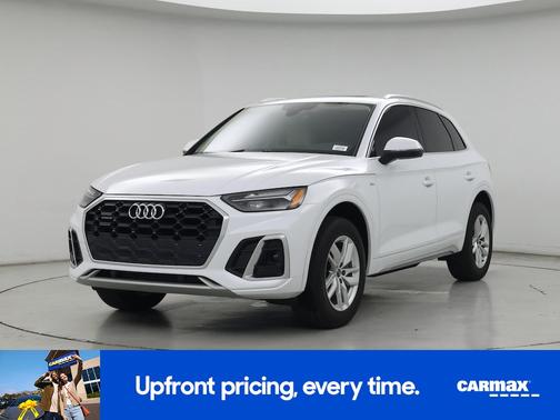 White 2023 Audi Q5 S-Line Premium