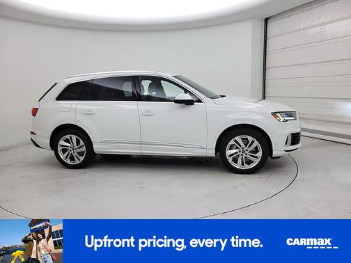 2023 Audi Q7 Premium Plus