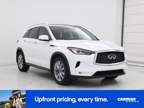 White 2022 INFINITI QX50 Luxe