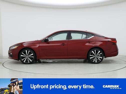 2022 Nissan Altima SR