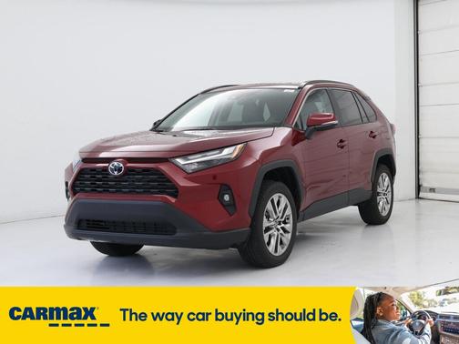 2025 Toyota RAV4 XLE Premium
