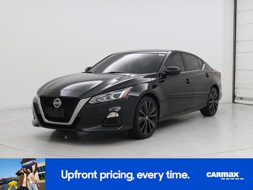 2022 Nissan Altima SR