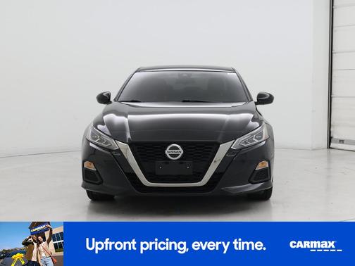2022 Nissan Altima SR