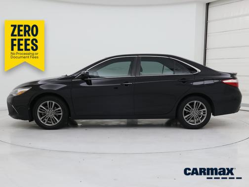 Black 2017 Toyota Camry SE