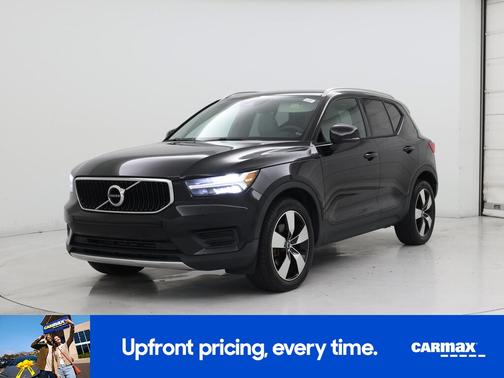 2020 Volvo XC40 T4 Momentum
