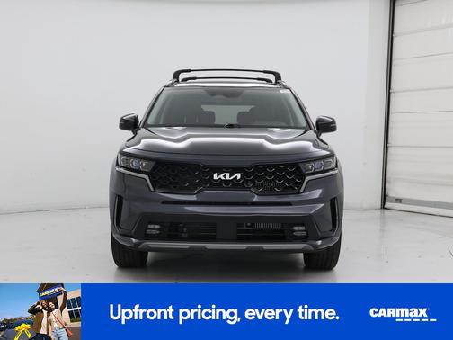 Gray 2022 Kia Sorento SX