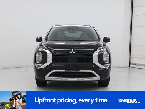Black 2023 Mitsubishi Outlander SEL