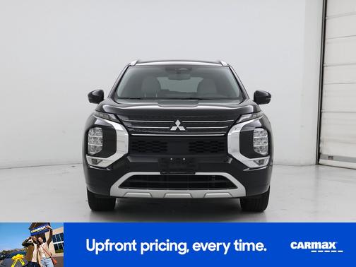 Black 2023 Mitsubishi Outlander SEL