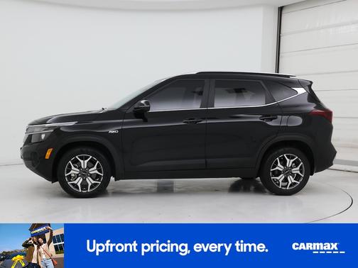 Black 2023 Kia Seltos EX