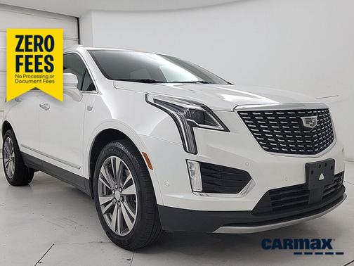White 2022 Cadillac XT5 Premium Luxury