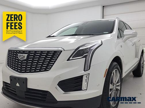 White 2022 Cadillac XT5 Premium Luxury