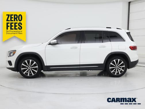 White 2022 Mercedes-Benz GLB 250