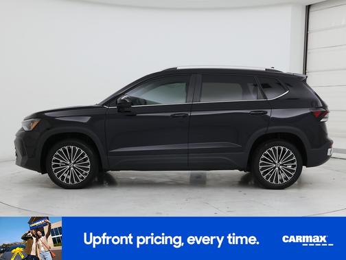 Black 2025 Volkswagen Taos SE