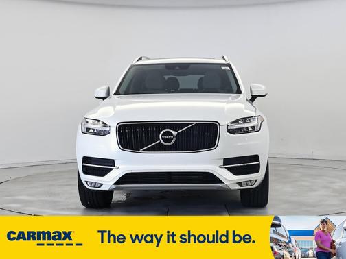 2018 Volvo XC90 T6 Momentum