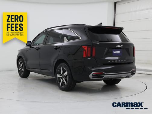 Black 2022 Kia Sorento S