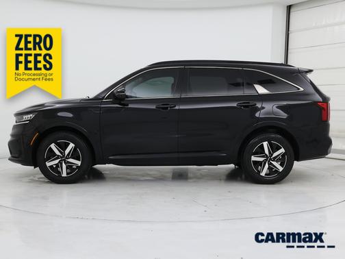 Black 2022 Kia Sorento S
