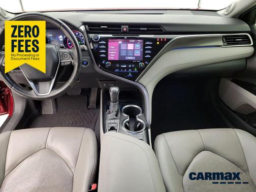 Red 2018 Toyota Camry XSE
