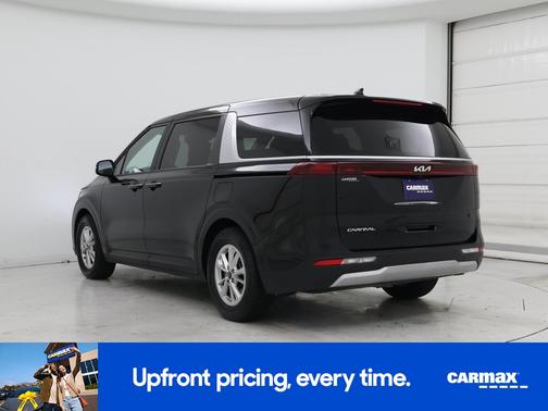 2024 Kia Carnival LX Seat Package