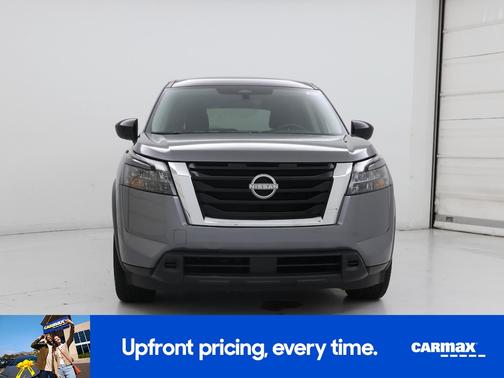 Gray 2023 Nissan Pathfinder SV