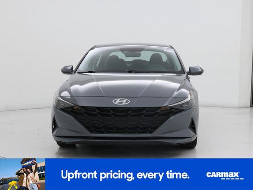 Gray 2022 Hyundai ELANTRA SEL