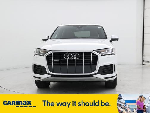 2020 Audi Q7 Premium Plus
