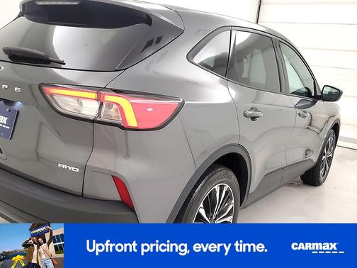 Gray 2021 Ford Escape SE