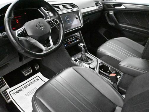 2022 Volkswagen Tiguan 2.0T SE R-Line Black