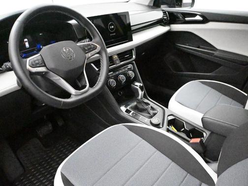 Monterey Blue Pearl 2025 Volkswagen Taos 1.5T S
