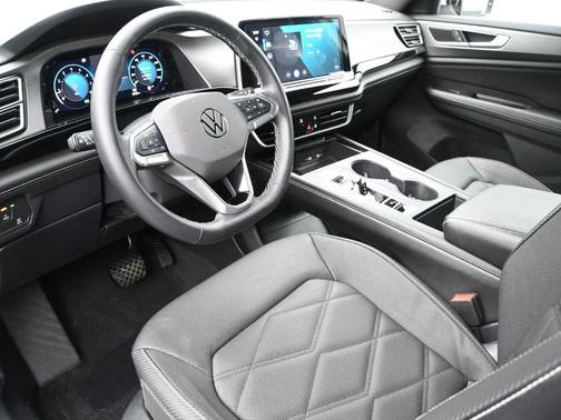 2024 Volkswagen Atlas Cross Sport 2.0T SE
