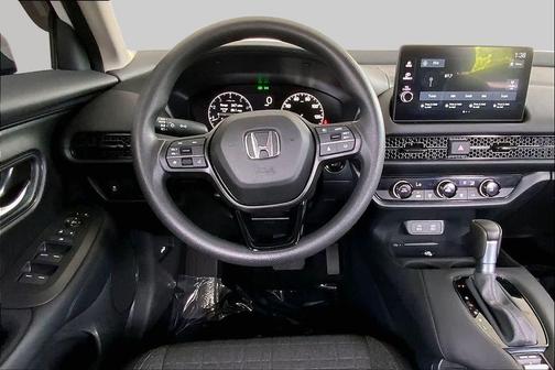 Platinum White Pearl 2026 Honda HR-V LX