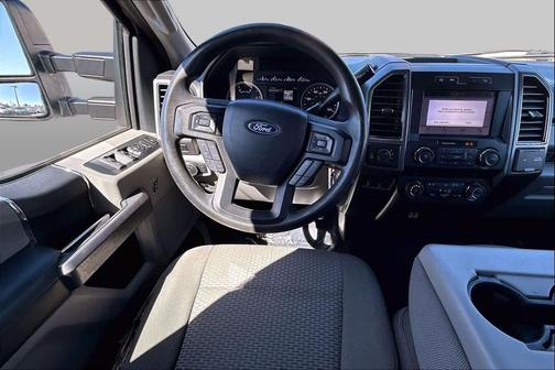 Oxford White 2019 Ford F-250 XLT