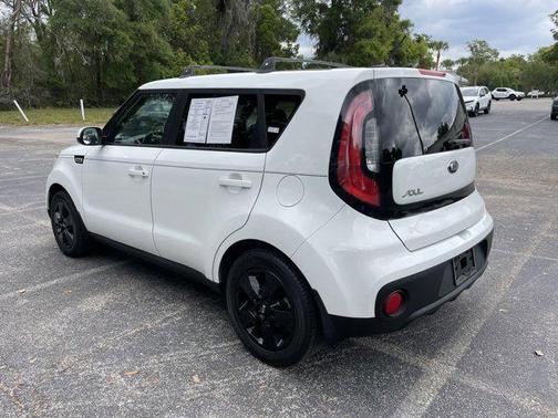 2017 Kia Soul Base