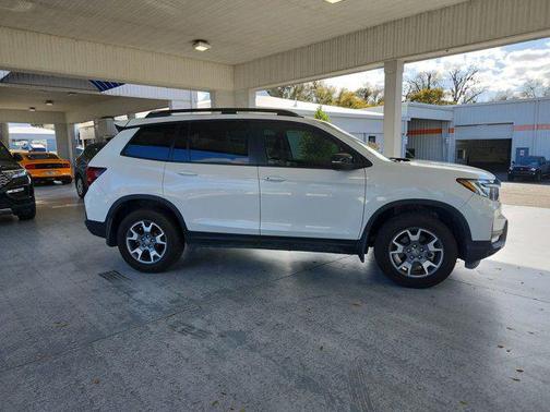 2023 Honda Passport AWD TrailSport