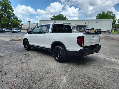 2025 Honda Ridgeline Black