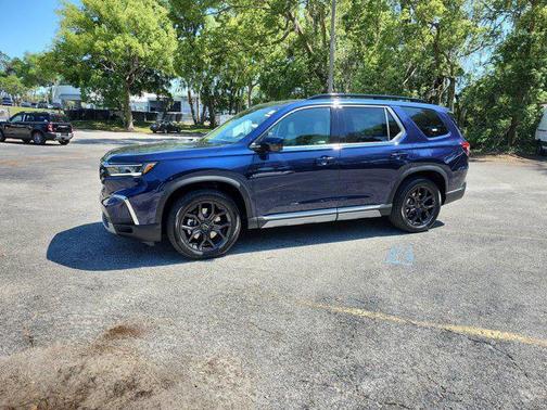 2025 Honda Pilot Touring 8-Passenger