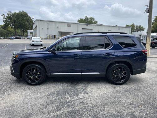 2025 Honda Pilot Touring 8-Passenger