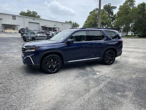 2025 Honda Pilot Touring 8-Passenger