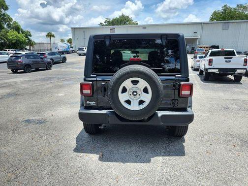 2021 Jeep Wrangler Islander 4X4