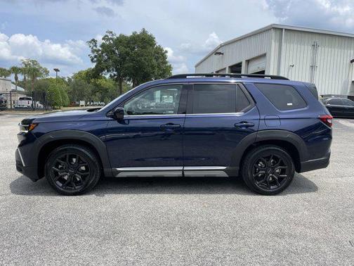 2025 Honda Pilot Touring 8-Passenger