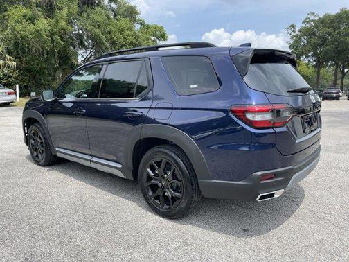 2025 Honda Pilot Touring 8-Passenger