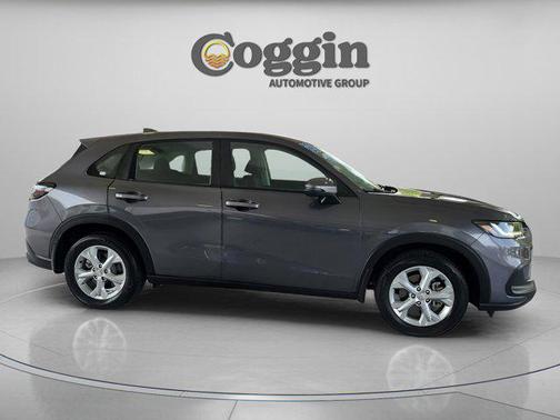 Modern Steel Metallic 2023 Honda HR-V LX