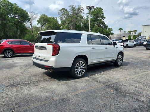 2022 GMC Yukon XL Denali