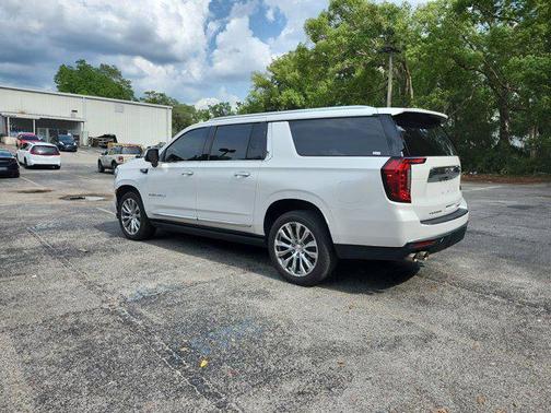 2022 GMC Yukon XL Denali