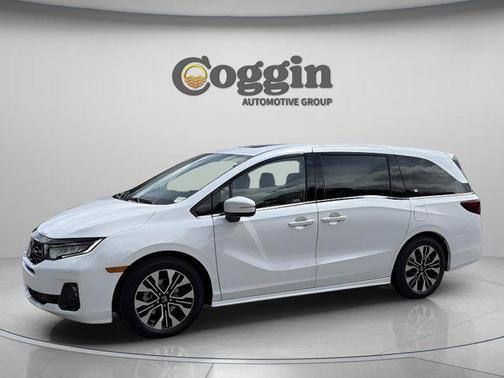 Platinum White Pearl 2026 Honda Odyssey Elite