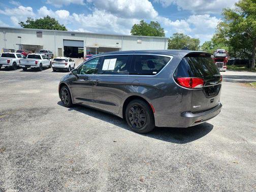 2020 Chrysler Voyager L
