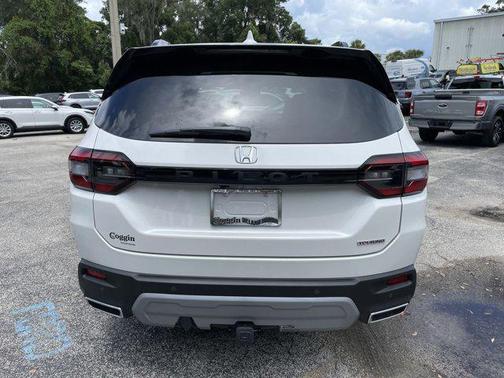 2025 Honda Pilot Touring 8-Passenger